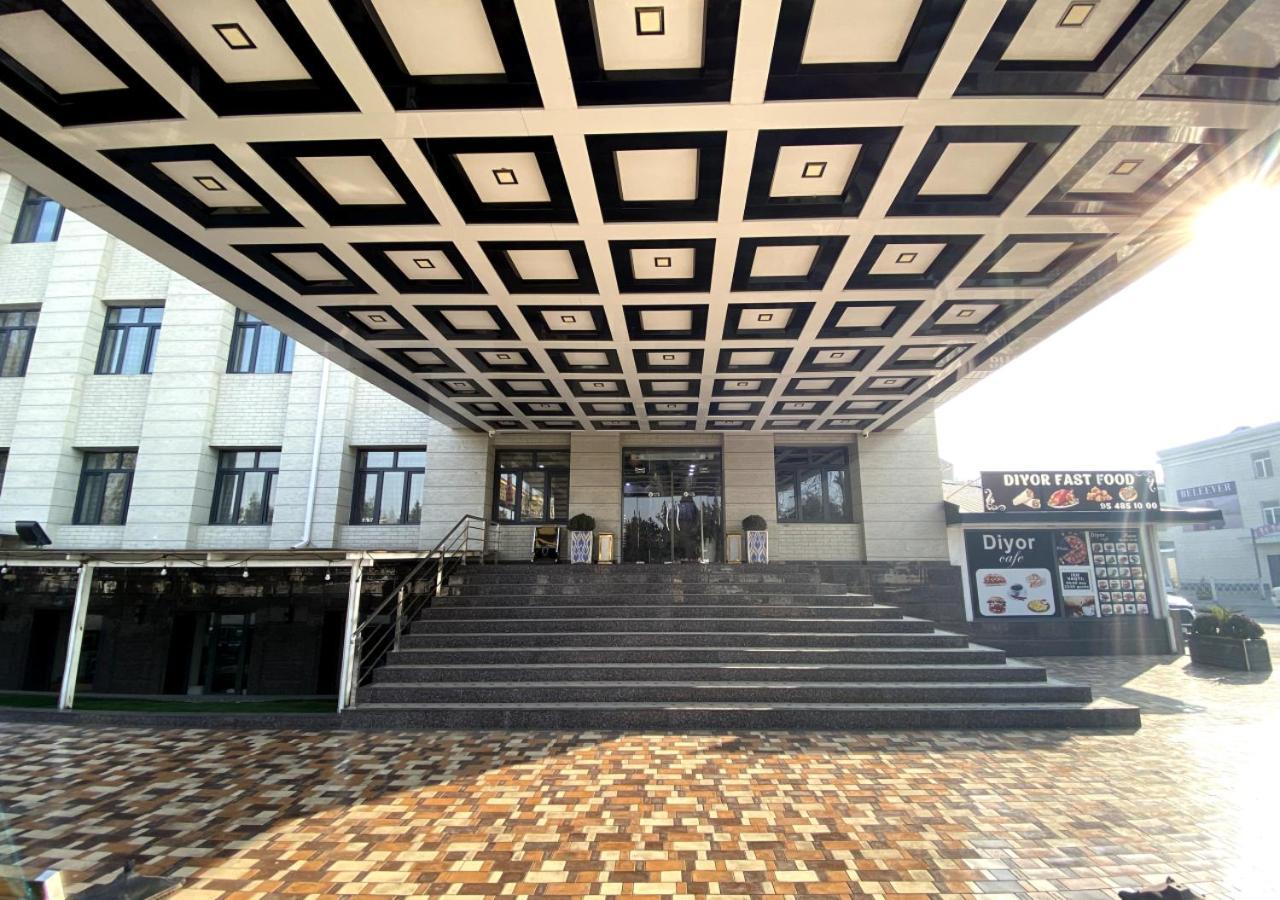 Diyor Hotel Marghilon Exterior photo