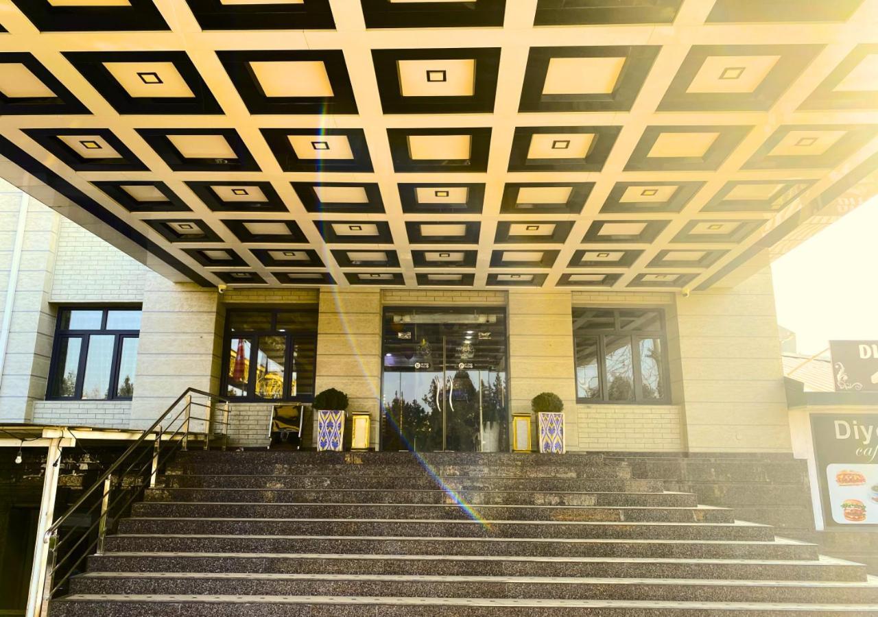 Diyor Hotel Marghilon Exterior photo